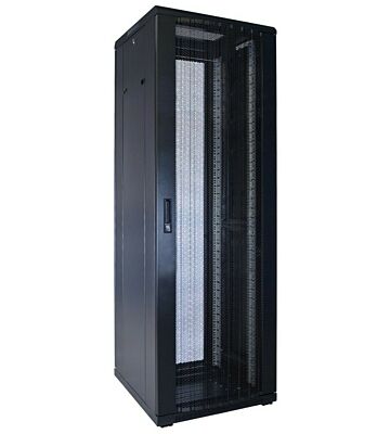 37U patchkast met geperforeerde deur 600x600x1800mm (BxDxH)